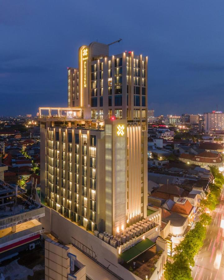 Platinum Hotel Tunjungan סוראבאיה מראה חיצוני תמונה
