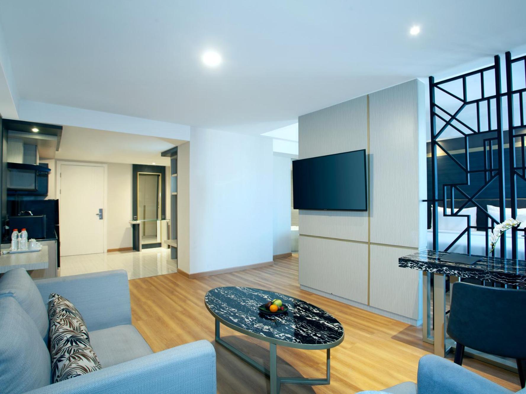 Platinum Hotel Tunjungan סוראבאיה מראה חיצוני תמונה