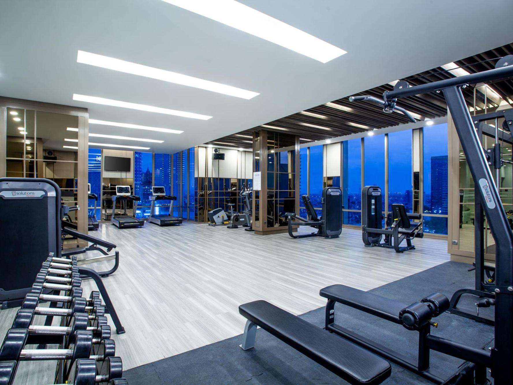 Platinum Hotel Tunjungan סוראבאיה מראה חיצוני תמונה